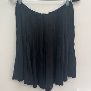 Vintage Moschino sz 6 black pleated above the knee skirt. Project-Needs work :)